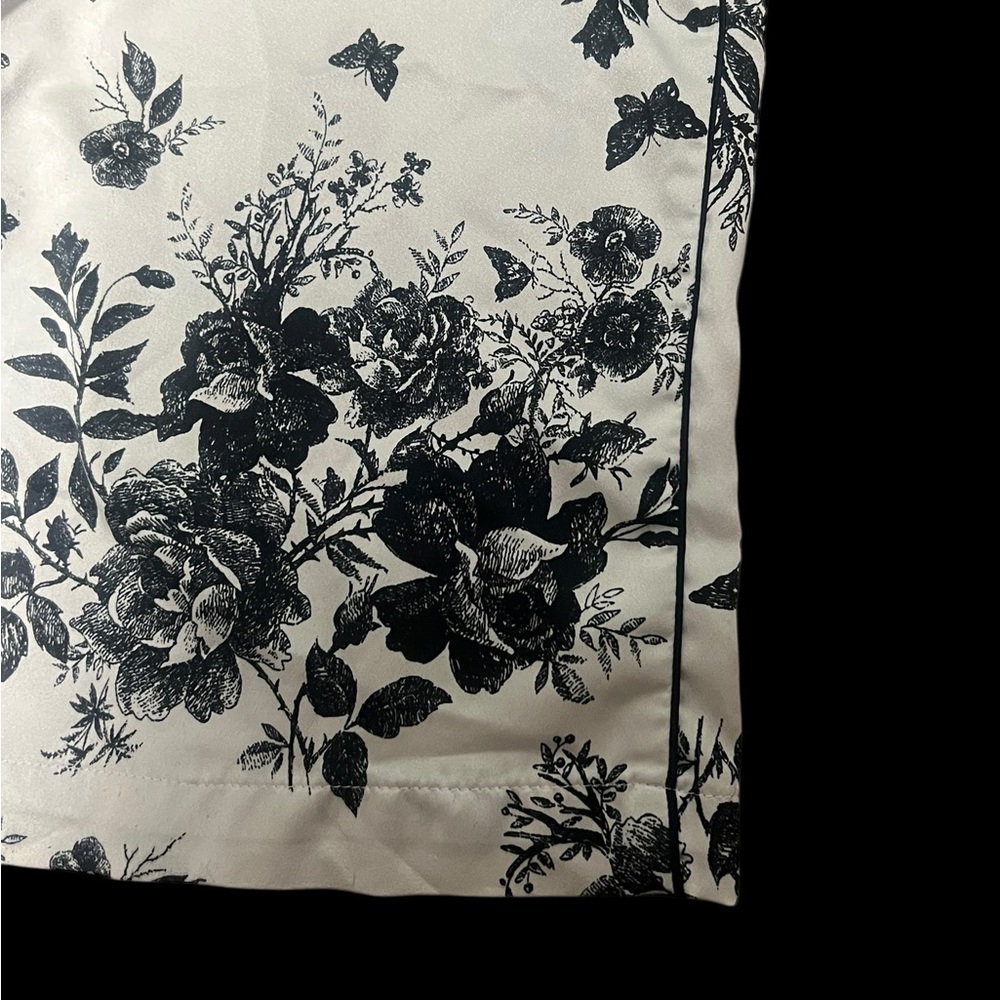 Victoria’s Secret Toile Silky Sleep Pants - Picture 4 of 6